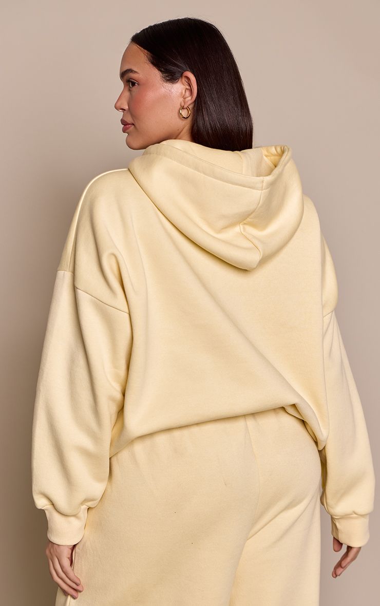 https://mediahub.prettylittlething.com/cnq0382_butter%20yellow_xl_1