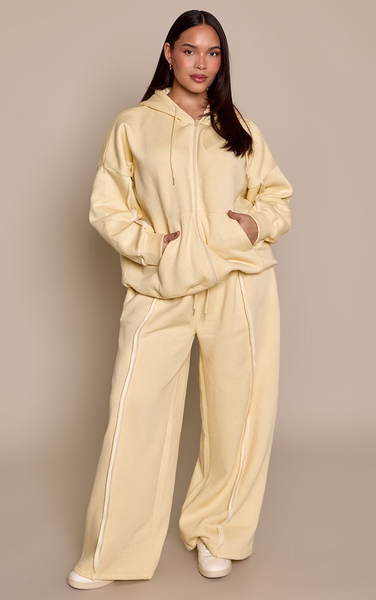 https://mediahub.prettylittlething.com/cnq0383_butter%20yellow_xl