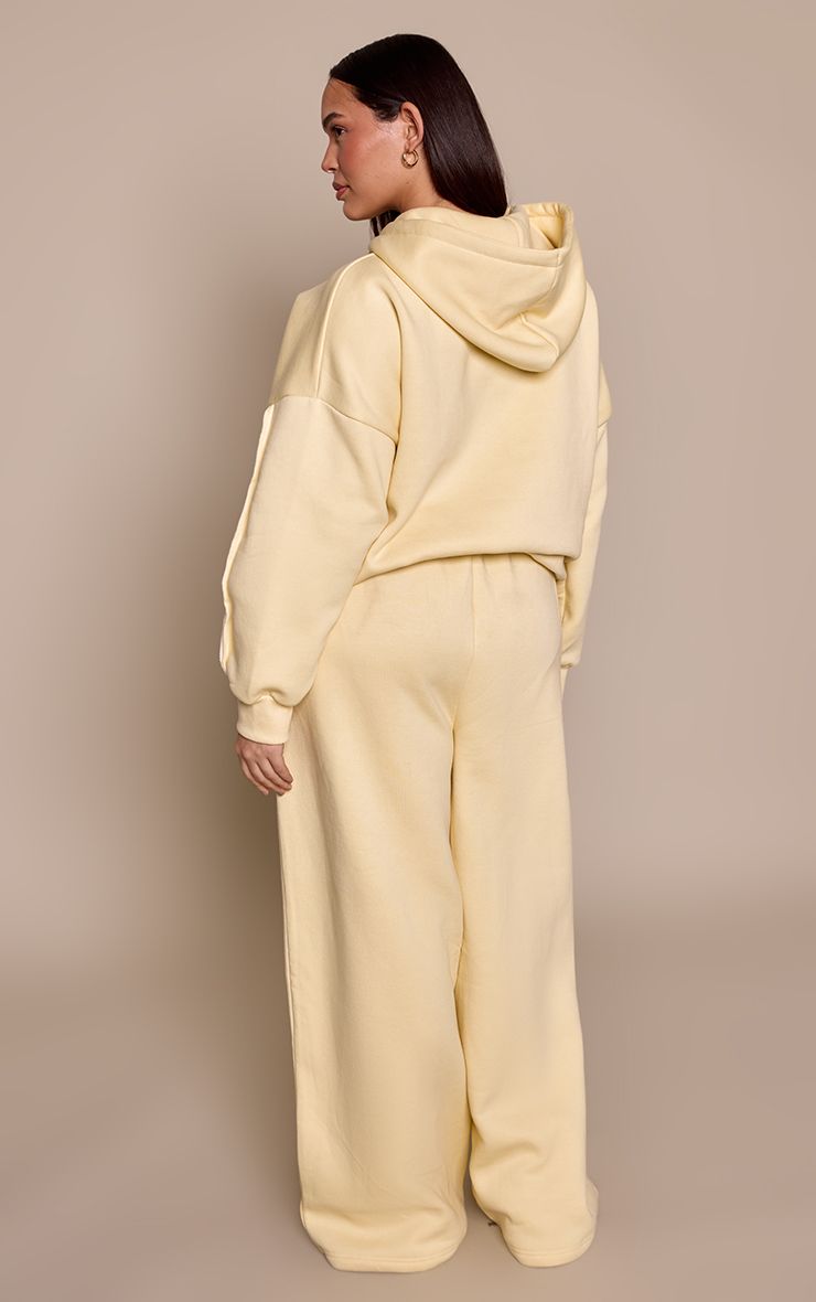 https://mediahub.prettylittlething.com/cnq0383_butter%20yellow_xl_2