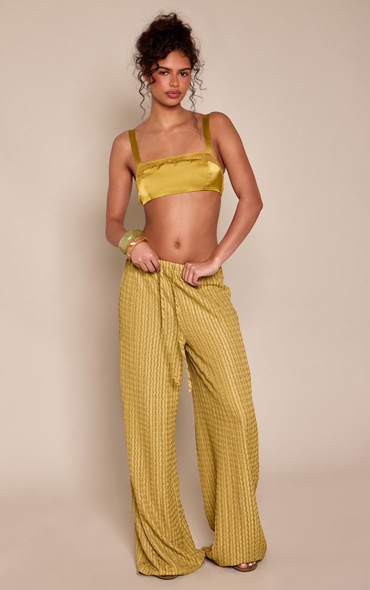 https://mediahub.prettylittlething.com/cnq0409_olive_xl