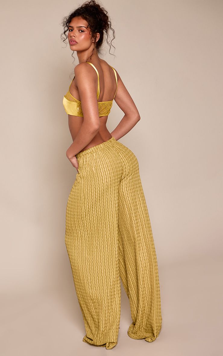 https://mediahub.prettylittlething.com/cnq0409_olive_xl_2