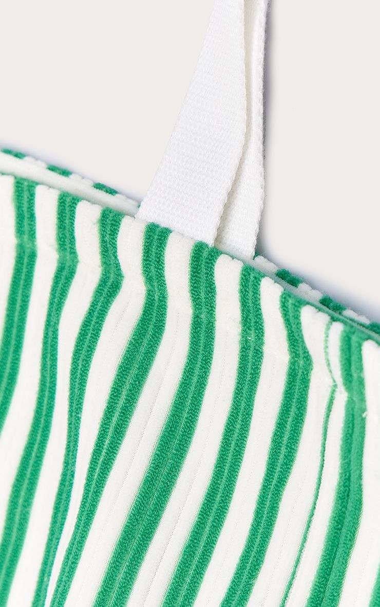 https://mediahub.prettylittlething.com/cnq0417_green_xl_3