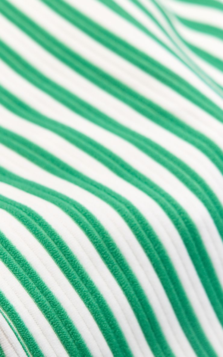 https://mediahub.prettylittlething.com/cnq0417_green_xl_4
