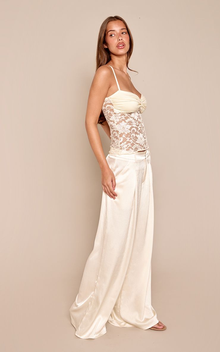 https://mediahub.prettylittlething.com/cnq0421_cream_xl_1
