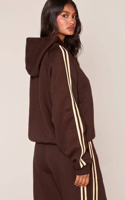 https://mediahub.prettylittlething.com/cnq0426_chocolate_xl_1