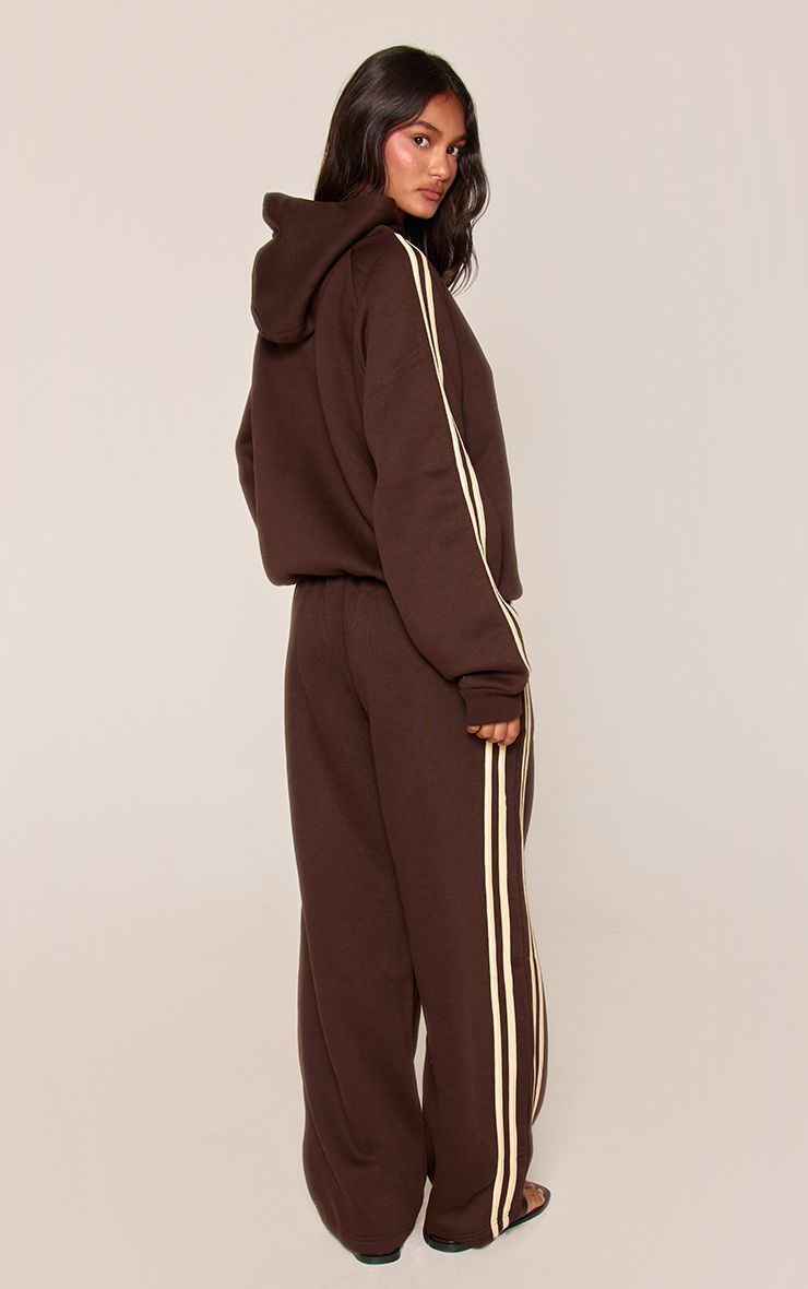 https://mediahub.prettylittlething.com/cnq0427_chocolate_xl_2