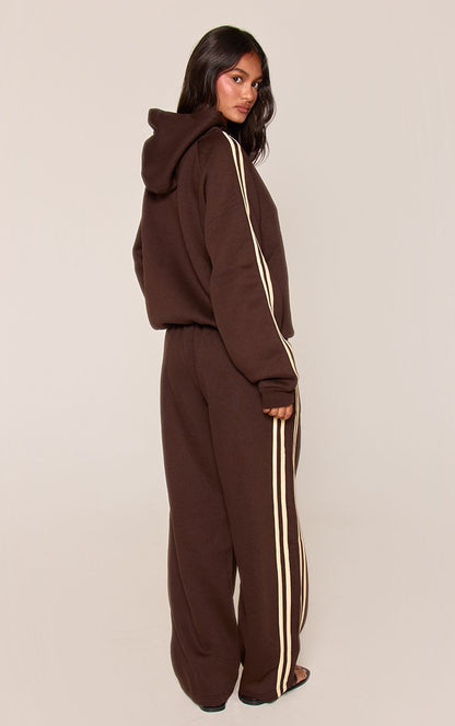 https://mediahub.prettylittlething.com/cnq0427_chocolate_xl_2