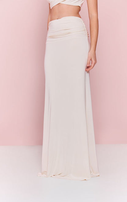 https://mediahub.prettylittlething.com/cnq0595_almond_xl_1