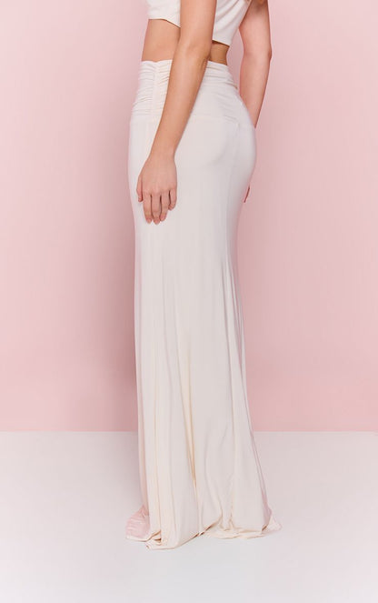 https://mediahub.prettylittlething.com/cnq0595_almond_xl_2