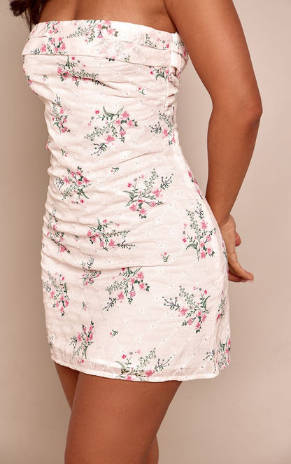 https://mediahub.prettylittlething.com/cnq0794_white_xl_3