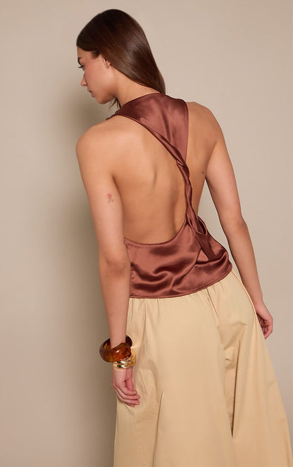 https://mediahub.prettylittlething.com/cnq0959_chocolate_xl