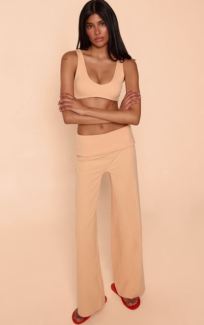 https://mediahub.prettylittlething.com/cnq0987_peach_xl_1