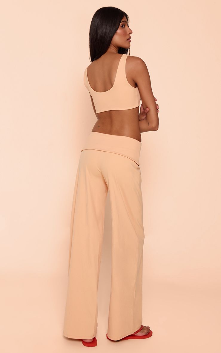 https://mediahub.prettylittlething.com/cnq0987_peach_xl_2