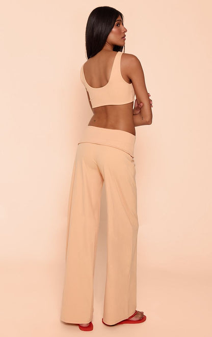 https://mediahub.prettylittlething.com/cnq0987_peach_xl_2