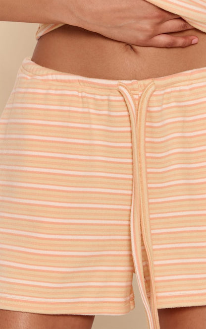 https://mediahub.prettylittlething.com/cnq0991_peach_xl_4