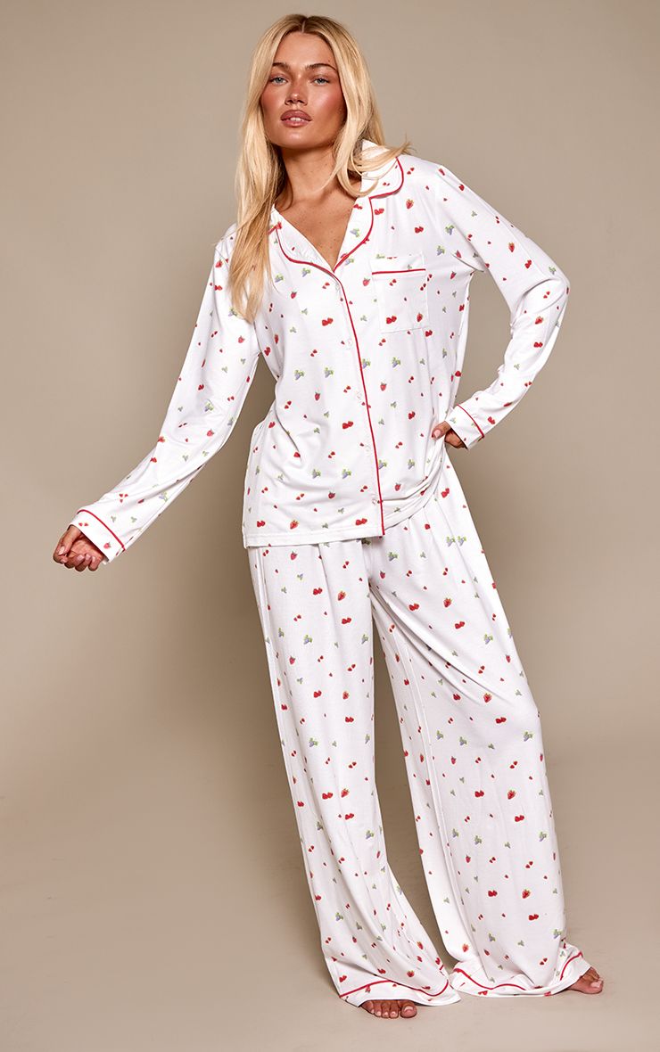 https://mediahub.prettylittlething.com/cnq1027_white_xl