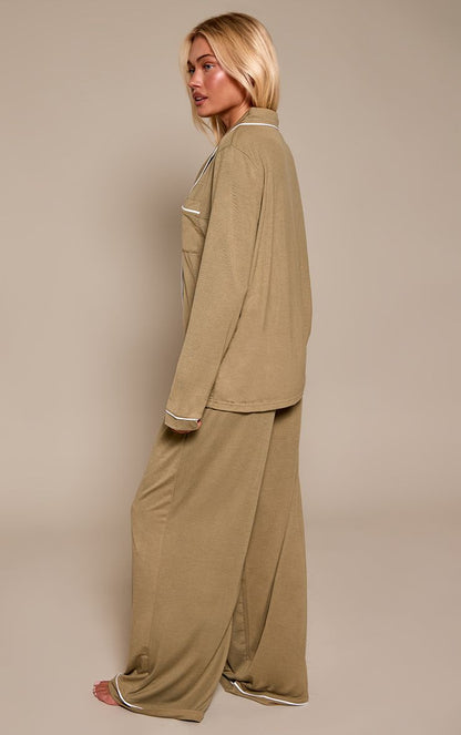 https://mediahub.prettylittlething.com/cnq1056_dark%20olive_xl_1