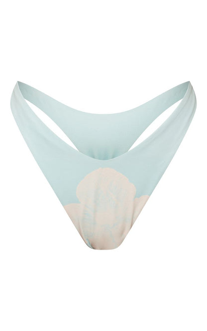https://mediahub.prettylittlething.com/cnq1131_light%20blue_xl_4