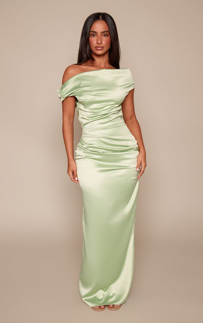https://mediahub.prettylittlething.com/cnq1322_sage%20green_xl