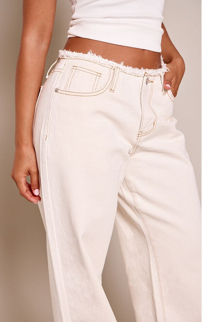 https://mediahub.prettylittlething.com/cnq1323_ecru_xl_3