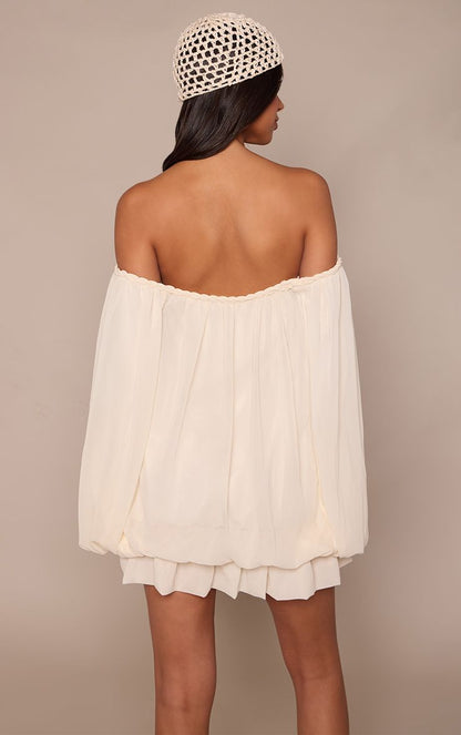 https://mediahub.prettylittlething.com/cnq1410_cream_xl_1