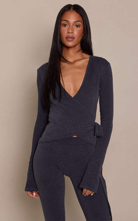 https://mediahub.prettylittlething.com/cnq1642_navy_xl