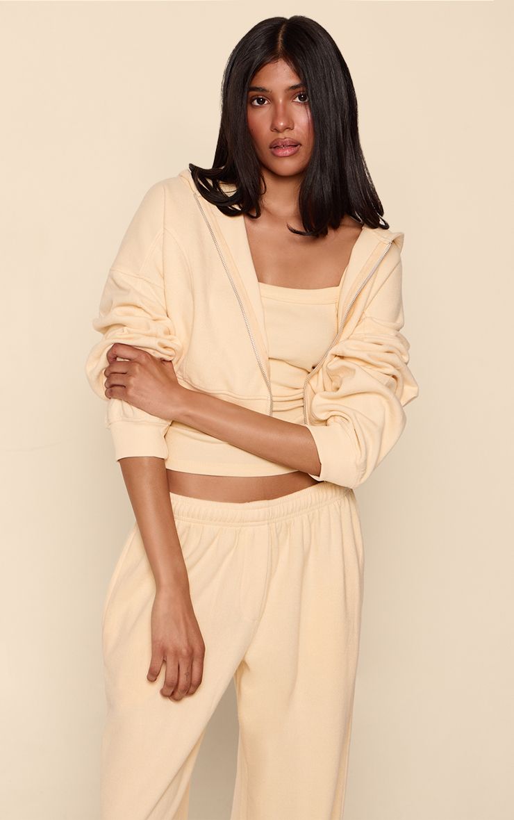 https://mediahub.prettylittlething.com/cnq1748_butter%20yellow_xl