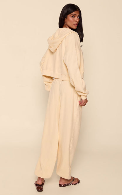 https://mediahub.prettylittlething.com/cnq1750_butter%20yellow_xl_2