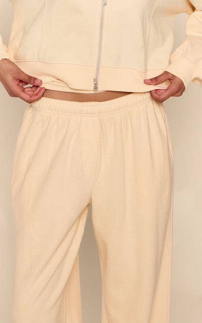 https://mediahub.prettylittlething.com/cnq1750_butter%20yellow_xl_3