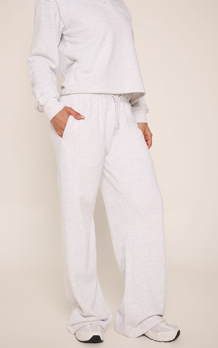 https://mediahub.prettylittlething.com/cnq1765_ash%20grey_xl_1