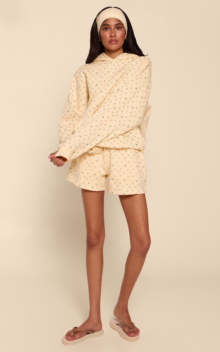 https://mediahub.prettylittlething.com/cnq1772_butter%20yellow_xl_2