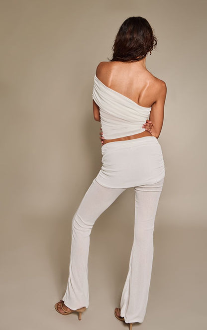 https://mediahub.prettylittlething.com/cnq1831_white_xl_2