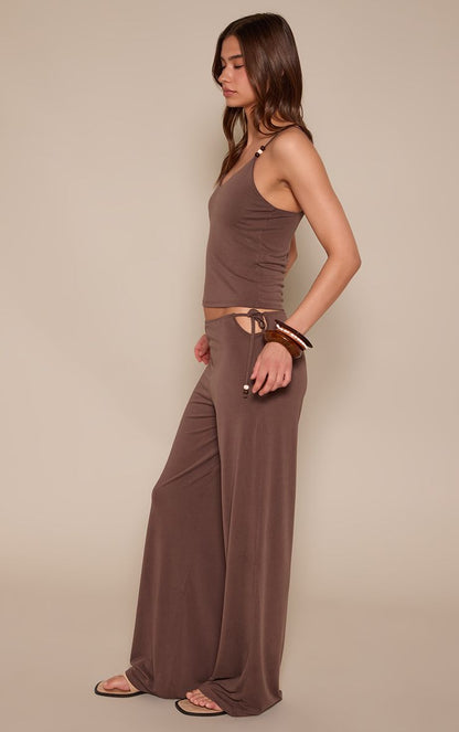 https://mediahub.prettylittlething.com/cnq1922_mocha_xl_2