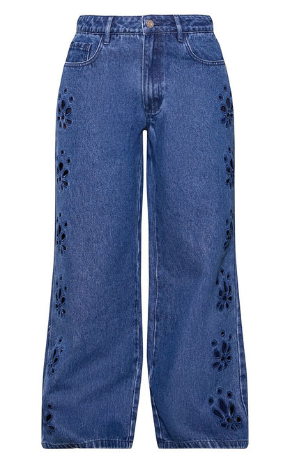 https://mediahub.prettylittlething.com/cnq2127_mid%20blue%20wash_xl_4