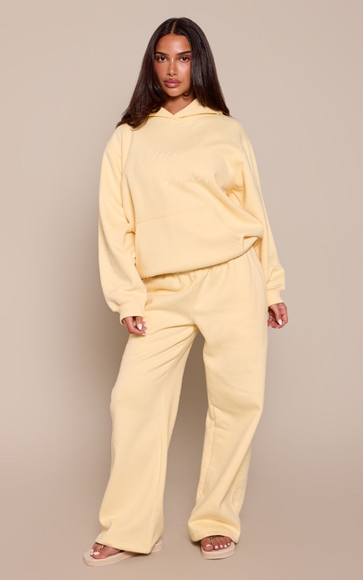 https://mediahub.prettylittlething.com/cnq2141_butter%20yellow_xl_2