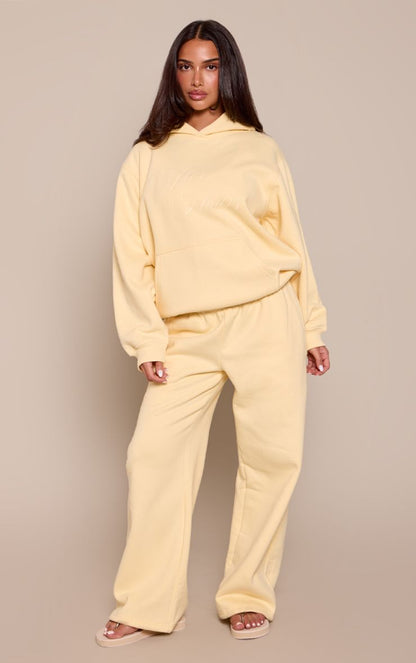 https://mediahub.prettylittlething.com/cnq2141_butter%20yellow_xl_2