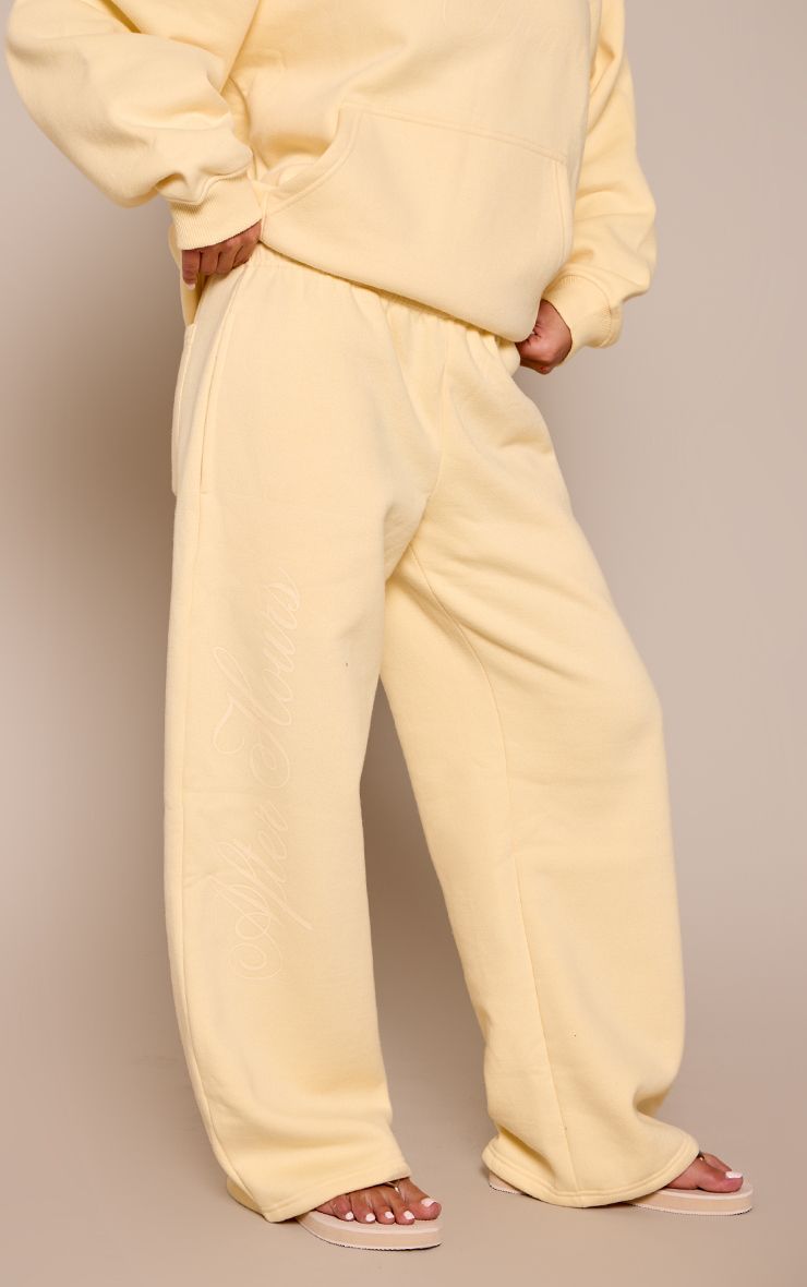 https://mediahub.prettylittlething.com/cnq2158_butter%20yellow_xl_1