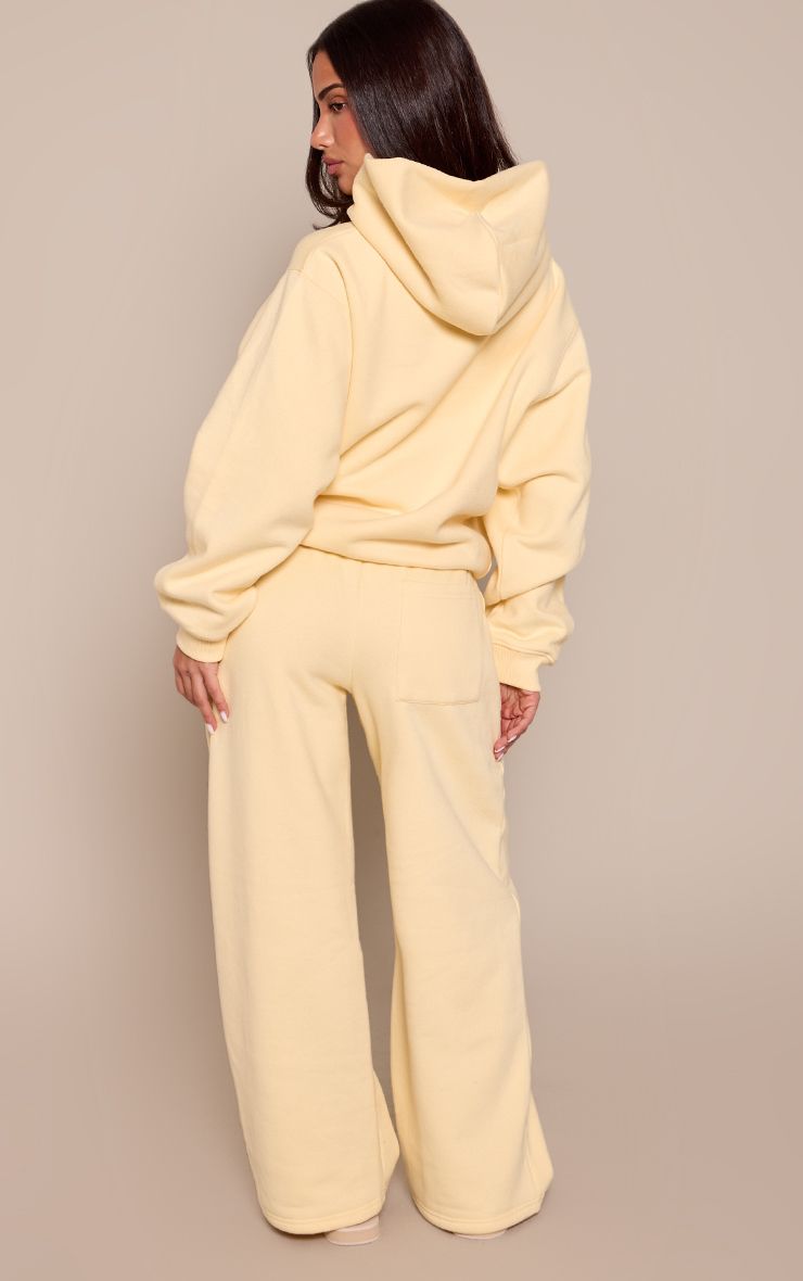 https://mediahub.prettylittlething.com/cnq2158_butter%20yellow_xl_2