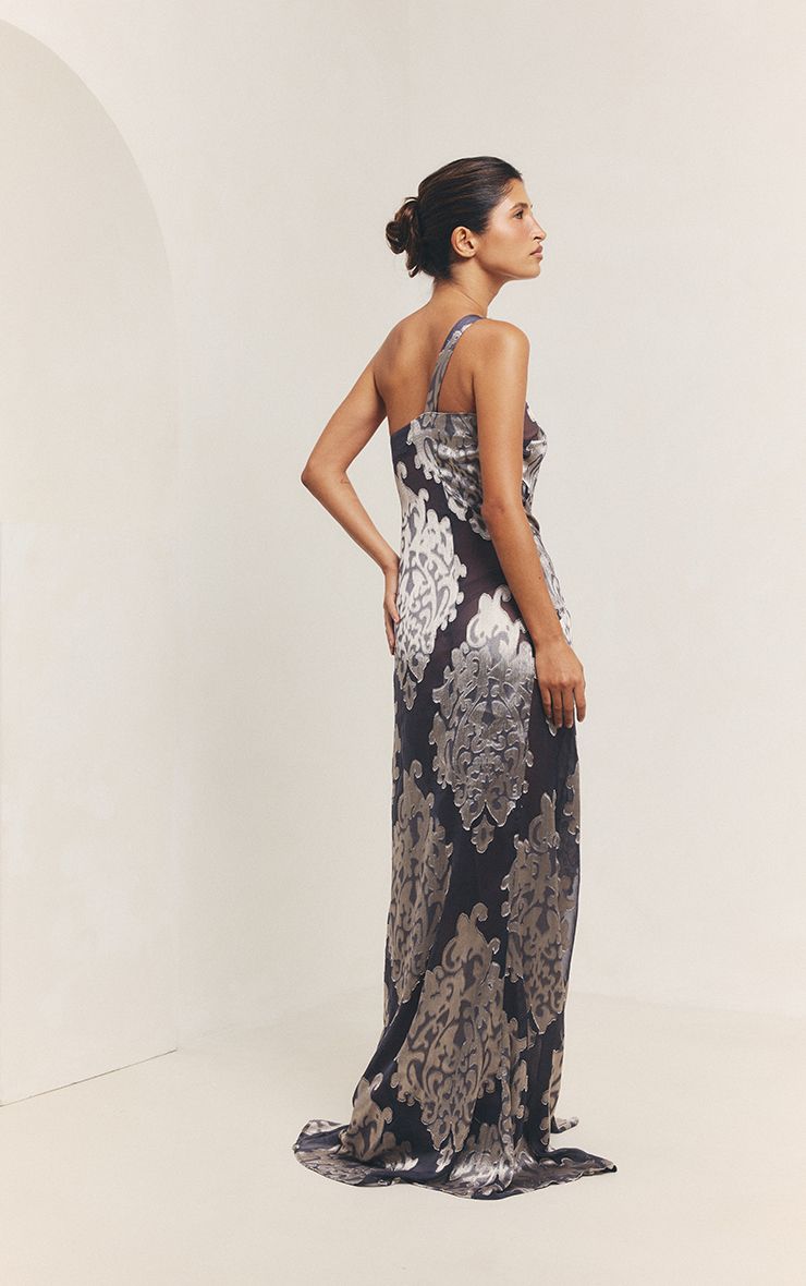 https://mediahub.prettylittlething.com/cnq2380_charcoal_xl_1