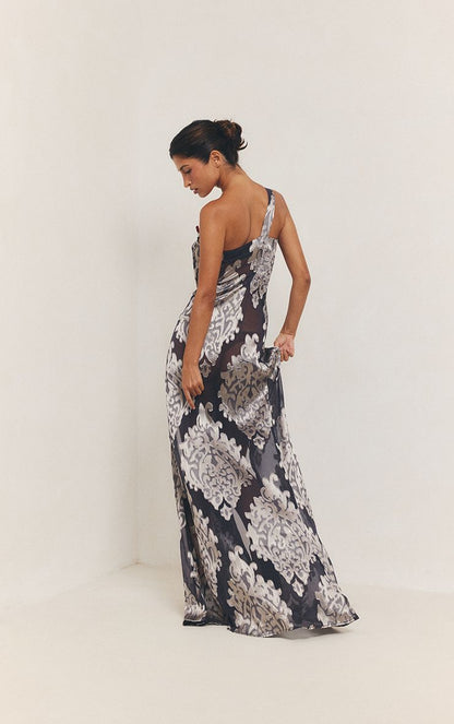 https://mediahub.prettylittlething.com/cnq2380_charcoal_xl_3