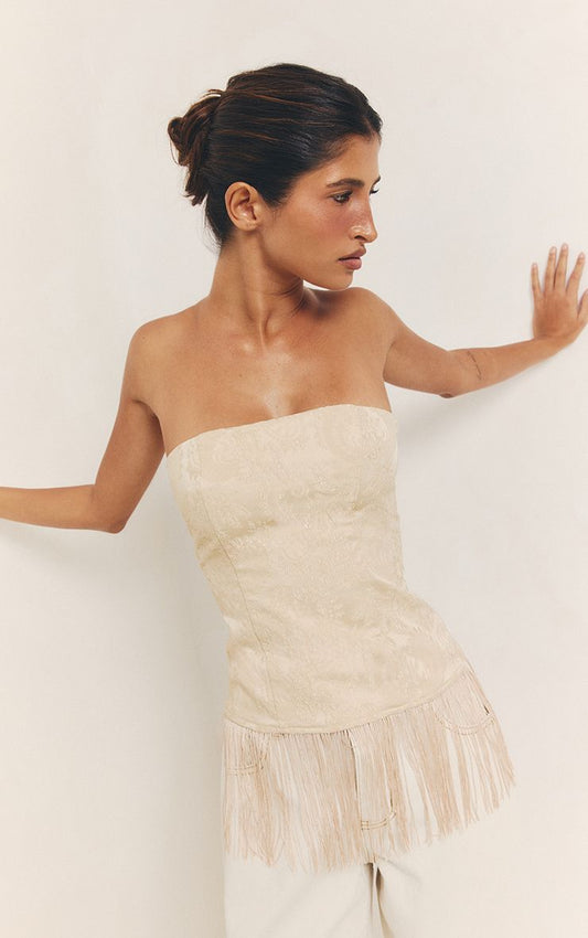 https://mediahub.prettylittlething.com/cnq2387_cream_xl