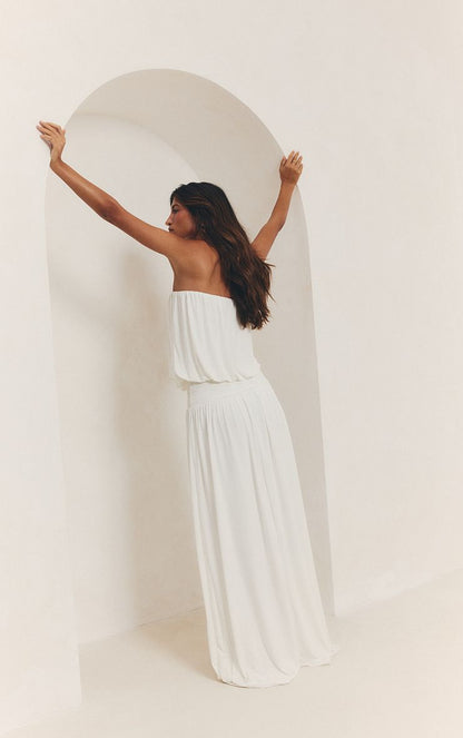 https://mediahub.prettylittlething.com/cnq2394_white_xl_2