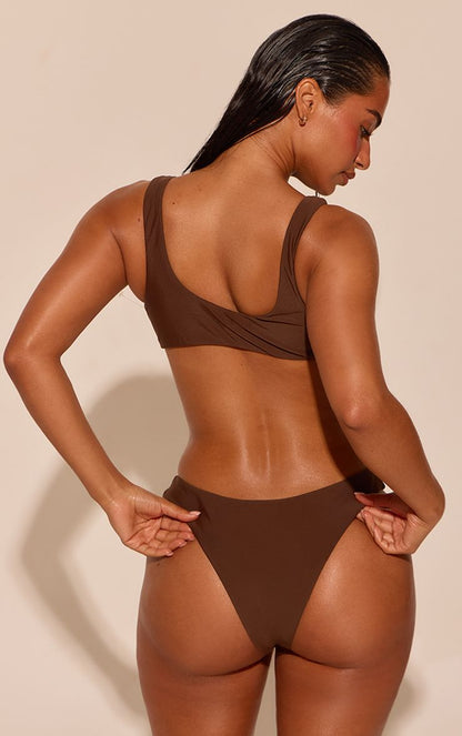 https://mediahub.prettylittlething.com/cnq2903_chocolate_xl_1