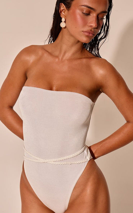 https://mediahub.prettylittlething.com/cnq2920_white_xl