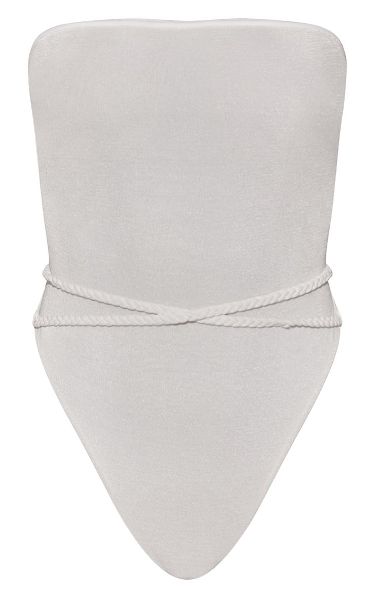 https://mediahub.prettylittlething.com/cnq2920_white_xl_4