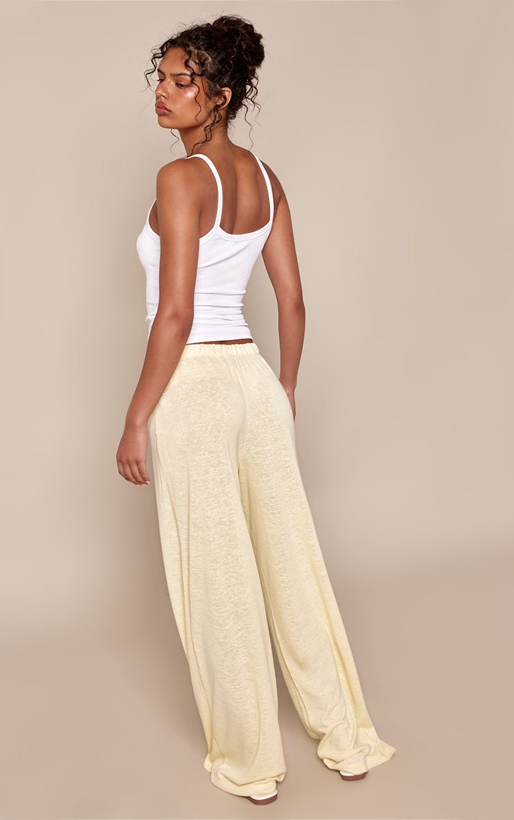 https://mediahub.prettylittlething.com/cnq3008_lemon_xl_2