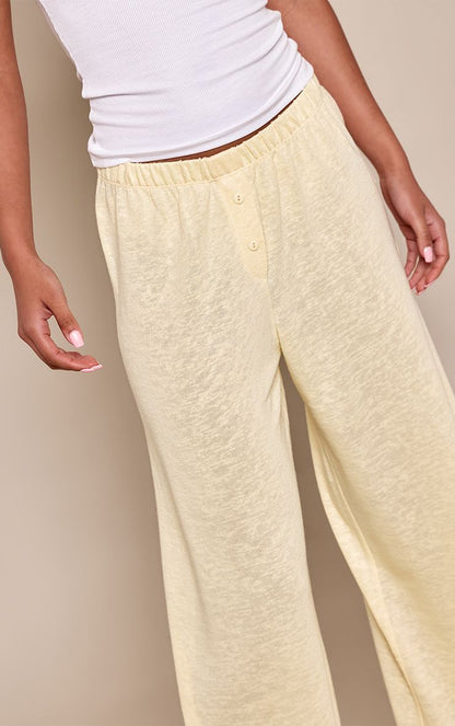 https://mediahub.prettylittlething.com/cnq3008_lemon_xl_3