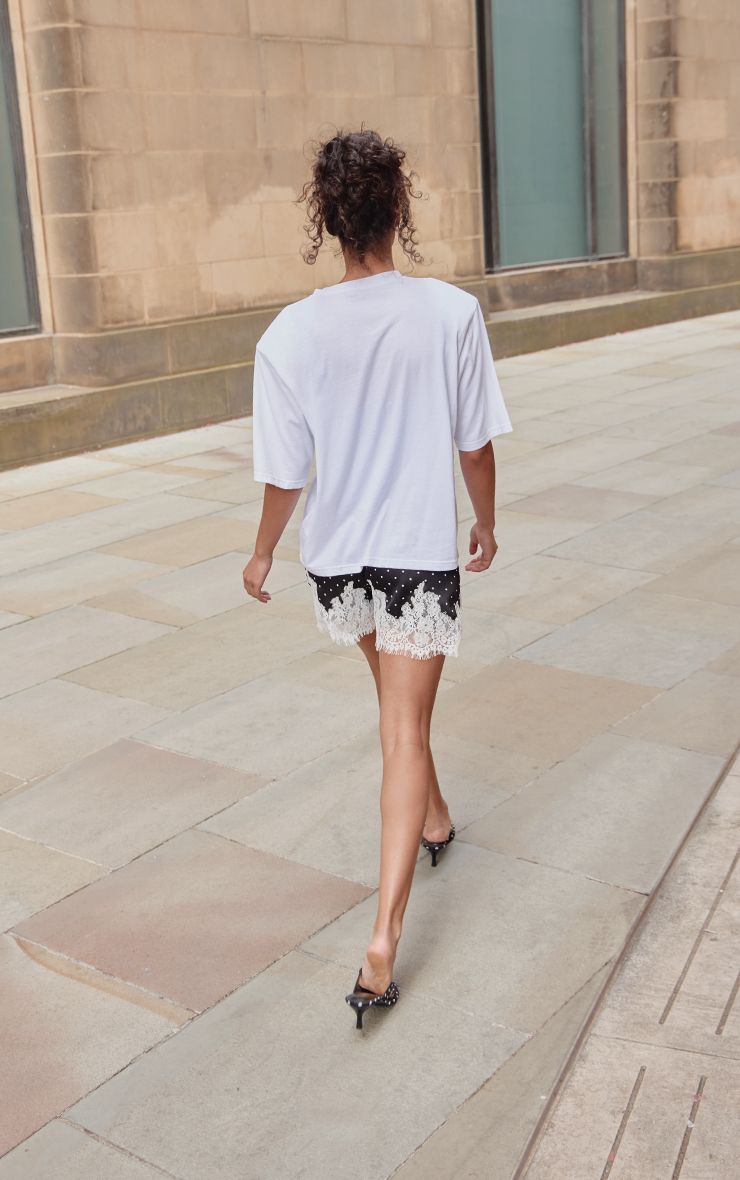 https://mediahub.prettylittlething.com/cnq3205_black_xl_2