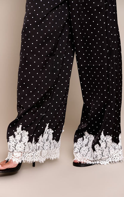 https://mediahub.prettylittlething.com/cnq3210_black_xl_3