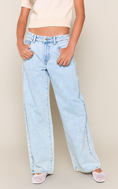 https://mediahub.prettylittlething.com/cnq3356_ice%20blue_xl_1
